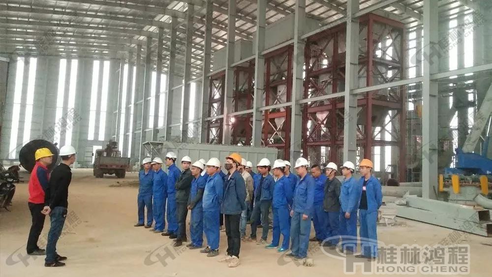 桂林鴻程001號(hào)磨粉機(jī)生產(chǎn)線EPC項(xiàng)目總包超細(xì)立磨 桂林鴻程001號(hào)磨粉機(jī)生產(chǎn)線EPC項(xiàng)目總包超細(xì)立磨